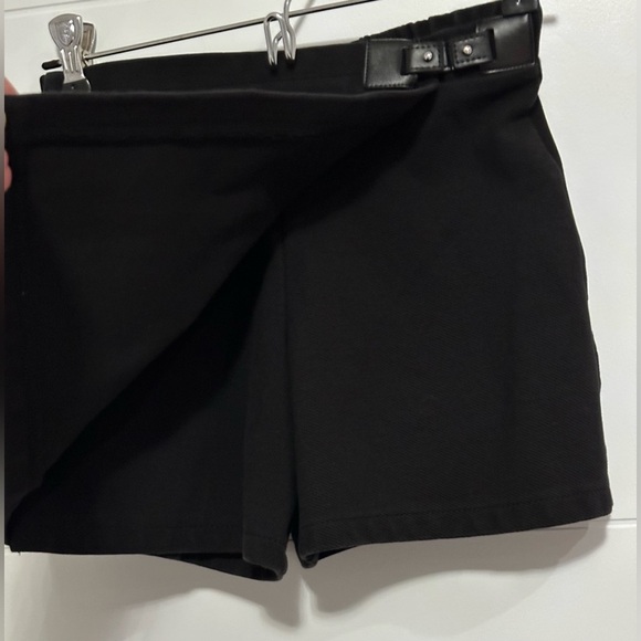 Zara: Girls Skorts with Buckle Detail- Size 11-12 - Picture 3 of 8